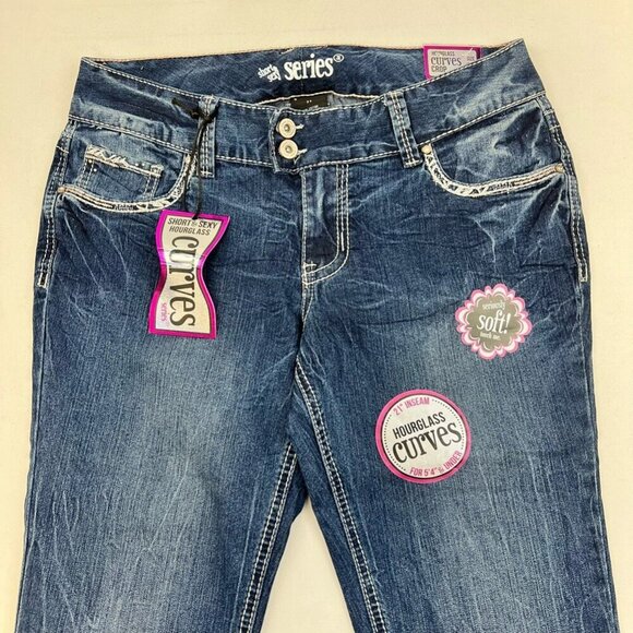 Curves Series Womens Short & Sexy Capri Jeans Blue Stretch Zip Juniors 11 New - Picture 5 of 11